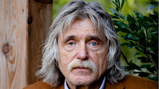 Johan Derksen, presentator Veronica Inside, VI, labradoodle, gevoelig, Grolloo, Drenthe, voetbal